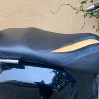 Sella vespa gts 250