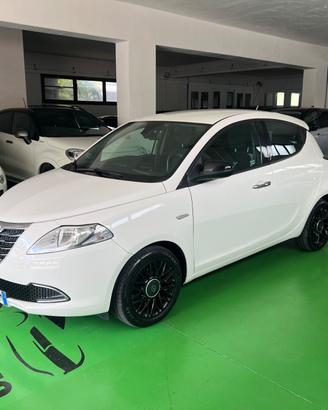 Lancia Ypsilon 1.3 MJT 16V 95 CV 5 porte S&S Gold