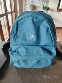 Zainetto Adidas azzurro celeste con logo ricamato
