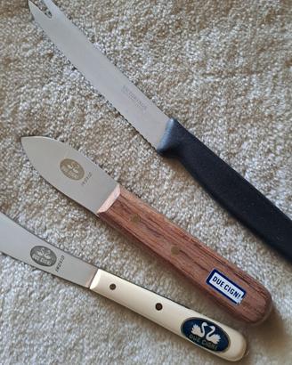 2 CIGNI - VICTORINOX  coltellini nuovi da tavola