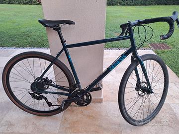 Bicicletta Gravel GENESIS 