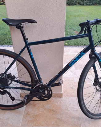 Bicicletta Gravel GENESIS 