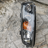 Faro Fiat Punto