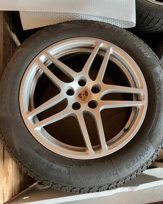 Cerchi originali e gomme invernali  Porsche Macan