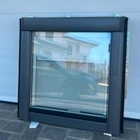 Finestra in pvc con annessa tendina oscurante