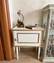 Mobiletto Vintage restaurato - Bianco e Oro