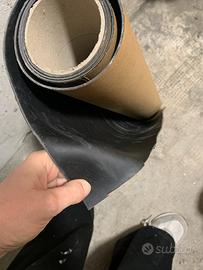 Rotolo di cuoio o materiale simile