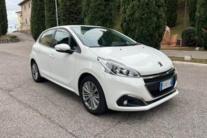 Peugeot 208 1.2 - 2016