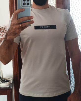 T shirt nuova taglia L Guess