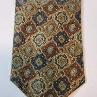 ASCOT & CRAVATTE