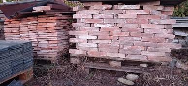 Antichi mattoni tavelle caminetti portali 