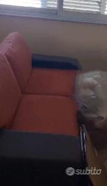 IMMEDIATO REALIZZO Divani 2 e 3 posti con pouf
