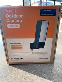 Netatmo telecamera WiFi con sirena e luce