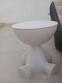 Tavolino per giardino contenitore