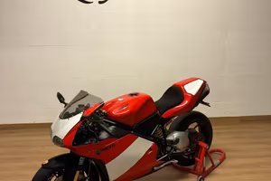 Ducati 748 S