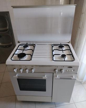 Cucina a gas metano(no bombola) 100€ con trasporto