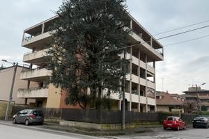 Lissone 3 locali 115 mq con terrazzo