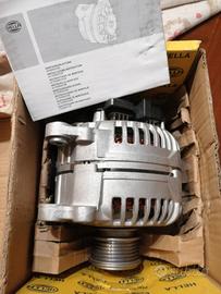HELLA Alternatore Generatore 8EL011710-791 PER AUD