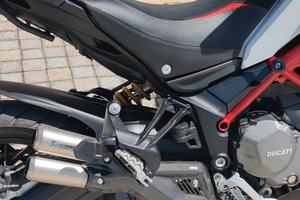 terminale scarico akrapovic per ducati multistrada