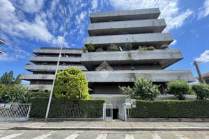 2 LOCALI A CASTELLANZA