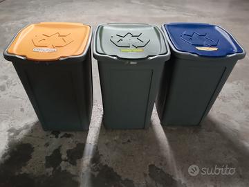 3 bidoni per rifiuti 