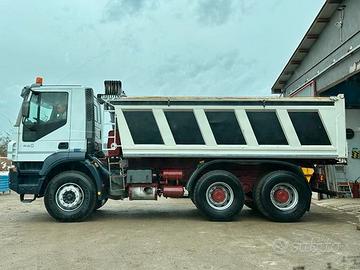 Iveco Trakker 6x4 mezzo d opera