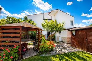 3 LOCALI A MONTALTO DI CASTRO