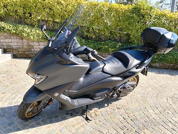 Yamaha Tmax Tech 560  anno 2020