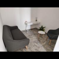 Stanza uso ufficio/studio
