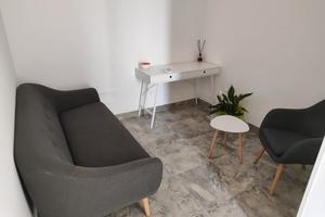 Stanza uso ufficio/studio