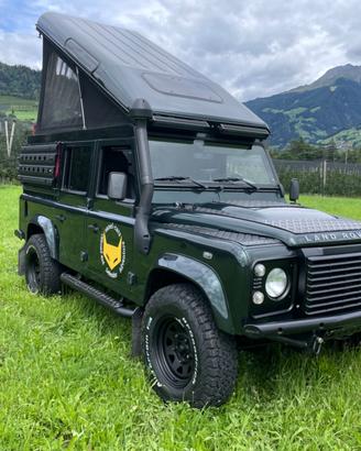 Land Rover Defender 90 2.4 TD4 Station Wagon SE