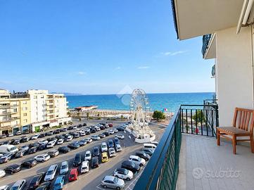 4 LOCALI A FOLLONICA