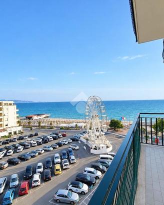 4 LOCALI A FOLLONICA