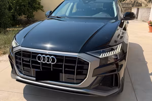 Audi Q8 286 CV full optional tagliandi certificati