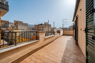 Attico con 4 camere e terrazzo di 40 mq