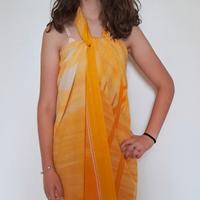 copricostume  o pareo per spiaggia o piscina