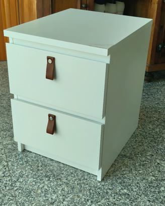 Comodino Ikea malm