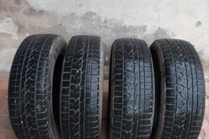 Gomme invernali semi nuove