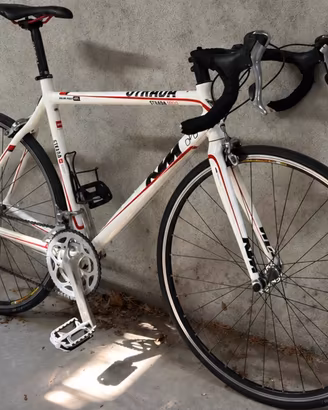 KTM Strada 1000 – 105 / Tiagra – Carbon Fork