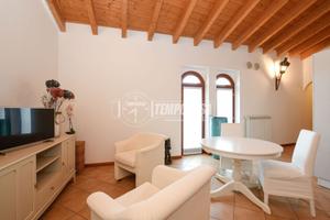 TRILOCALE IN CENTRO STORICO