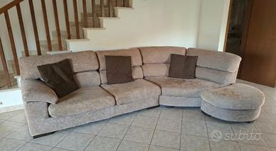 Divano angolare compatto con pouf + 3 cuscini