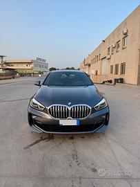 BMW  Serie 1 F40 118d MSport