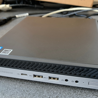 HP ELITEDESK 800 G4 DM con  schermo tastiera mouse