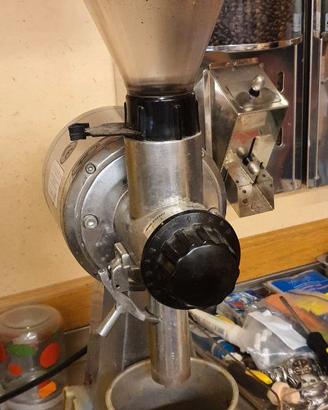Macina caffè professionale