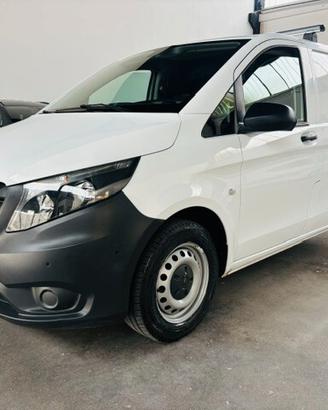 Mercedes-benz Vito 2.2 114 CDI , PERMUTABILE