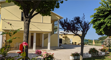 Bifamiliare con splendida vista mare nelle Marche