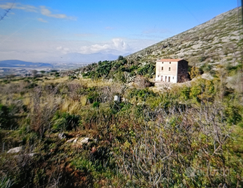Terreno con casale - Fondi (LT)