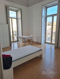 Stanza per studentesse pressi Facoltà Economia