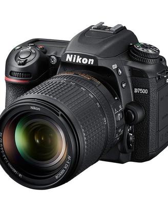 Nikon D7500 + Obbiettivo 18-140mm