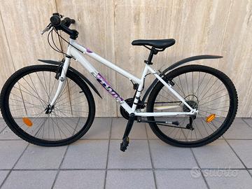 Bicicletta Mountain Bike